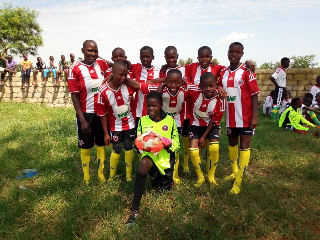 AcademyAfrica's tweet image. Want to say a massive thank you to    @UKFootballTrial for helping to support us with our quest to keep providing moments like this for those in need in Uganda. It means so much to these incredible young people 🤝 #fullyappreciated #beapartofit