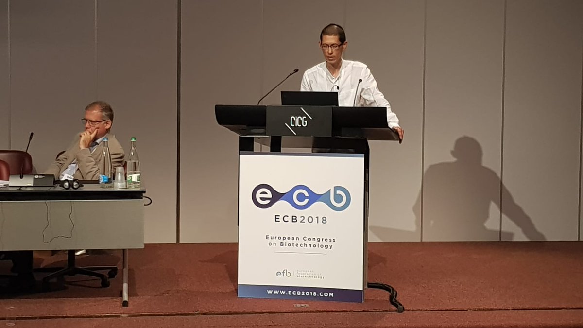 biogroup_usc's tweet photo. "Environmental Biotechnology for wastewater treatmen and resource recovery" Keynote de J.M.Lema en el European Congress on #Biotechnology #ECB2018 y T. Lú-Chau presentación oral "Biopolymers production by a halophilic bacteria in an integrated biorefinery" https://t.co/UV6S5iIZvj https://t.co/e5vcj8cPPH