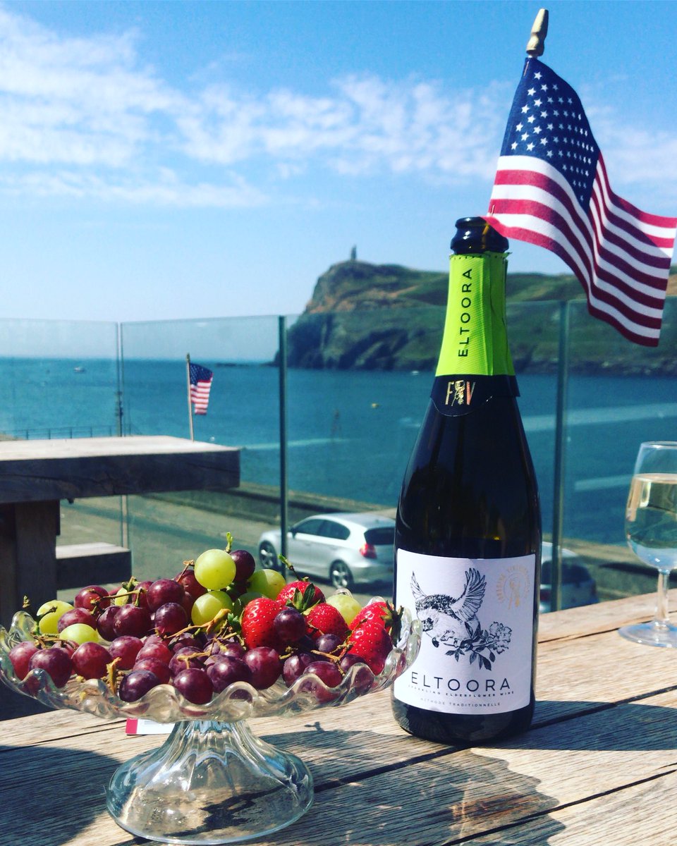 foragingvintner's tweet photo. 4TH JULY 🇺🇸 Come down for a drink (or 5 😏) no ticket needed!! Tomorrow is a bank holiday, what’s your excuse 😉 #foragingvintners #4thofjuly #slaynt https://t.co/e7zMztDWlR