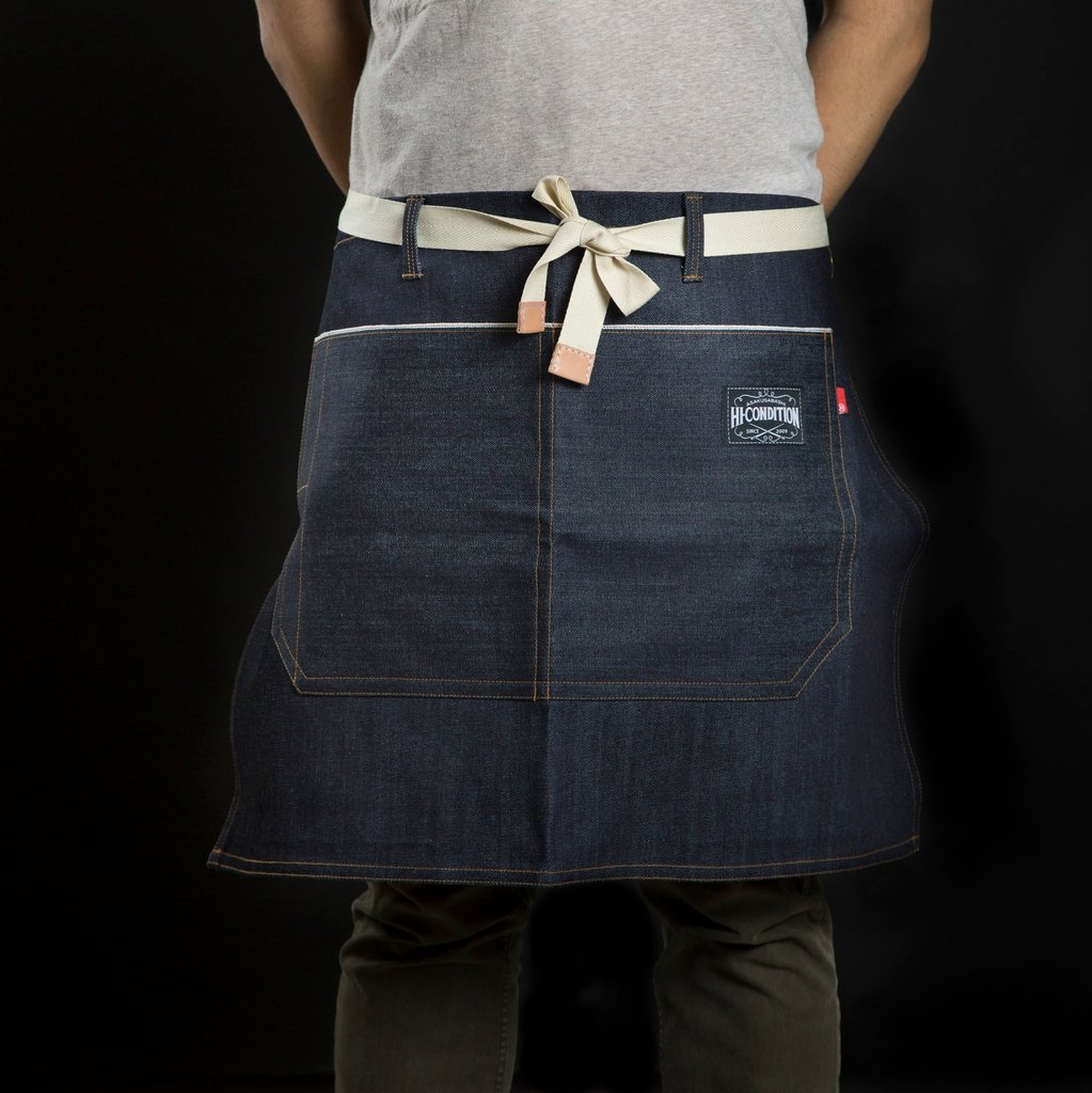 ToshoKnifeArts's tweet photo. Hi-condition selvage denim apron. Few available on the store!

Search this on the website (Link on bio)
“ Apron “ https://t.co/toqNVQjmra