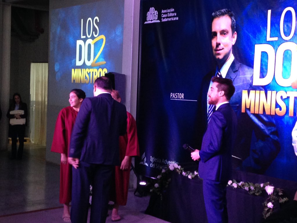 Encuentro de los dos ministros, bautismo fruto del trabajo de un colportor