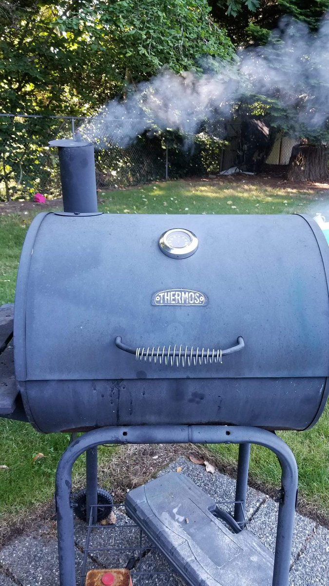 WilsonFish's tweet image. Update:
As the battle of the Mountlake terrace  brew pub rages on things have taken an ugly turn, comrades.
The loss of life and limb has caused the heroic medics to create a make shift crematorium to keep disease at bay.
Thoughts and prayers, please. 😭
#secondcivilwarletters