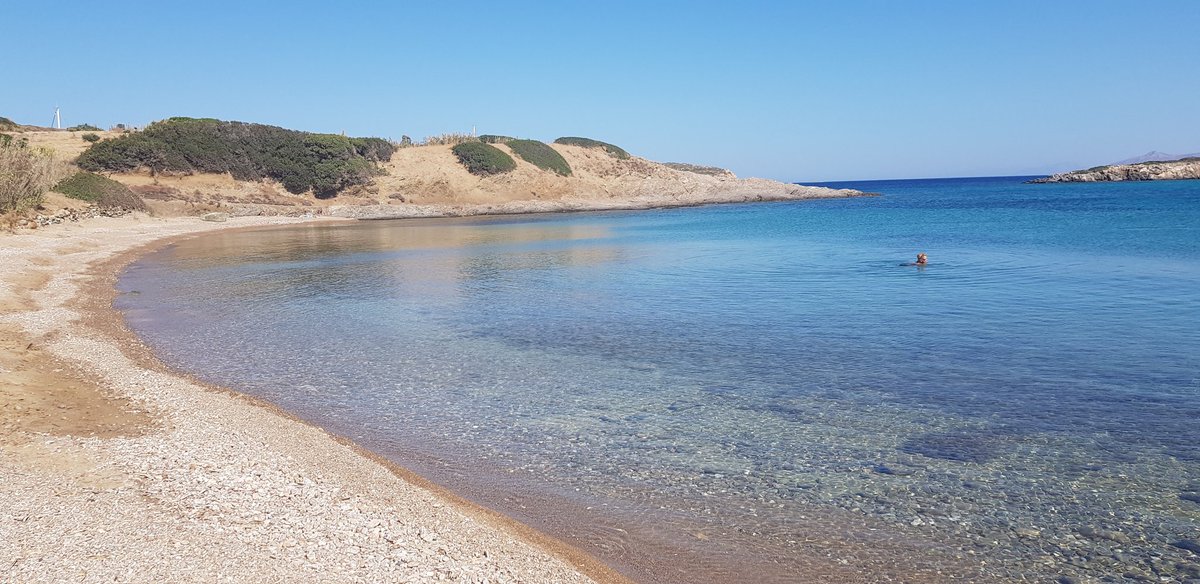avventurosara's tweet photo. ...eppoi ci spostiamo alla tranquilla  spiaggia #papandria in #Grecia nell'isola #Lipsi. #girolipsi #isoladeacalipso #nofilter https://t.co/9LoSDcITDP