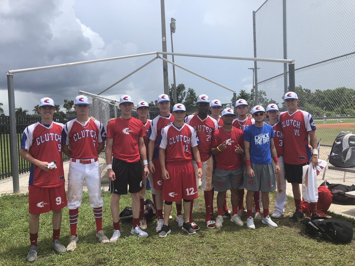 CLUTCHhardball's tweet photo. There’s a reason we wear RED WHITE AND BLUE every summer. Living in the best country on the planet. All due to the selfless sacrifice of men and women who serve on one the greatest teams, The American Military. God Bless America and our service members. #thankyou https://t.co/sTd0ByBBLf