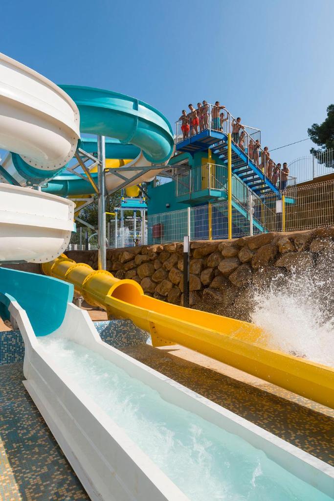 Last Minute ☀️ Offre dernière minute ☀️
Guitart Gold Central Park Aqua Resort ****
8 dagen - all in - vertrek op 06/08 - 09/08 - 11/08 - 14/08/'18

€ 1,00 voor de 2de persoon
€ 984,40 voor de 1ste persoon

hervan.be/nl/guitart-gol…