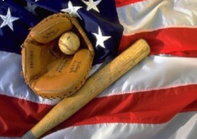 Clements_BSBL's tweet photo. Happy Independence Day America!
#4thJuly #Merica #watchsomebaseball https://t.co/KV73lvX4mg