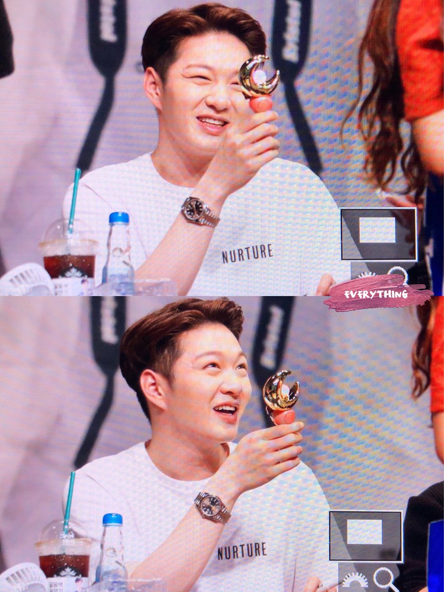 leechangsub_net's tweet photo. 180704 팝업2차 팬사인회 비투비 이창섭❤️
@LeeCS_BTOB https://t.co/dWD6izINLG