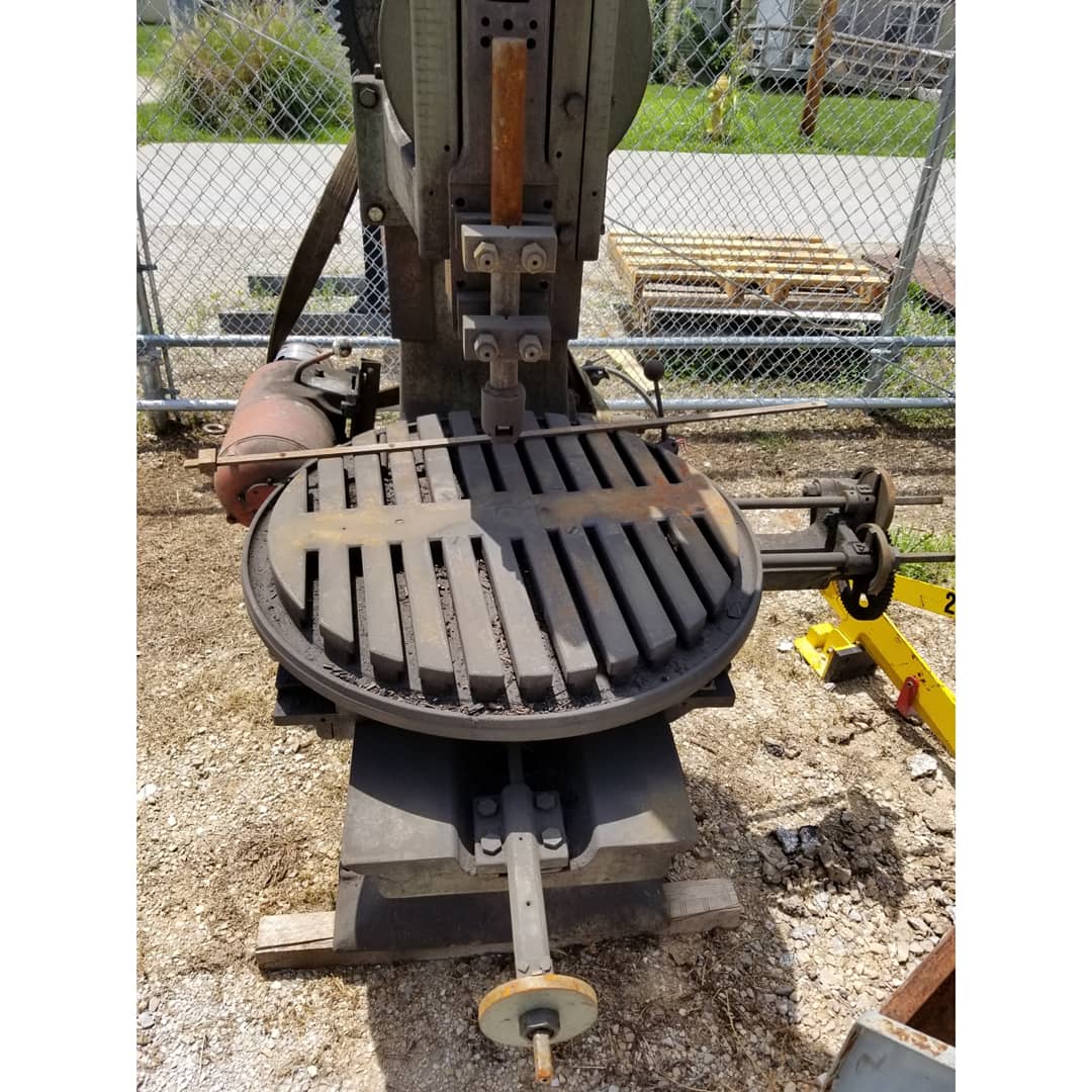 GrungyMachinist's tweet photo. William Sellers & Co. Incorporated of Philidelphia, PA. No. 490 Slotting Machine. Made in the early 1900s. Appears to be in working condition at local used machine dealer in Springfield, MO. William Sellers & Co was founded in 1855.
#slotter #slottingmachine #oldtools https://t.co/z89QVVSwg5