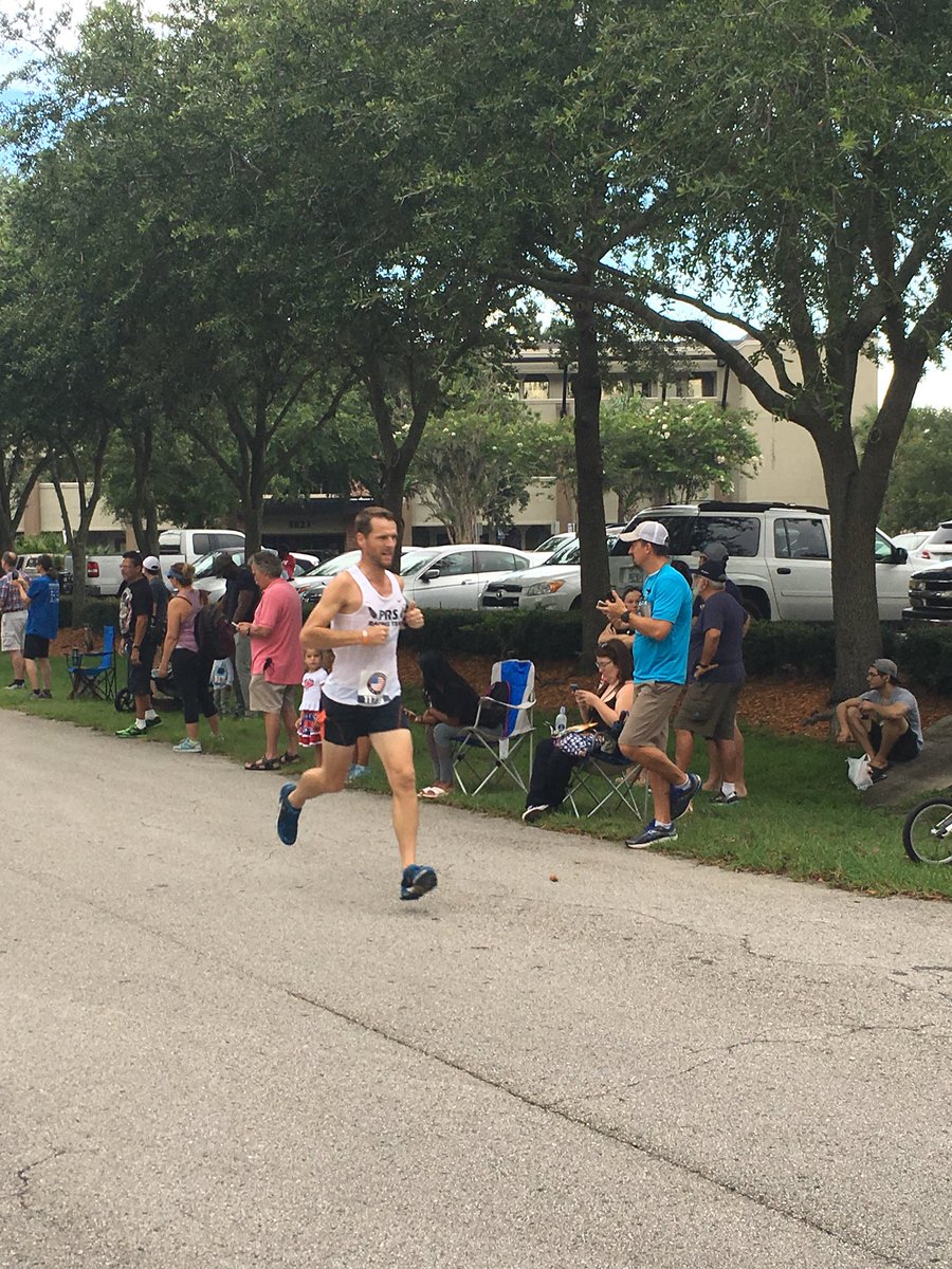 PRSRunningClub's tweet image. Some photos of the PRS Race Team from the @1stPlaceSports Celebration 5K! Great event!