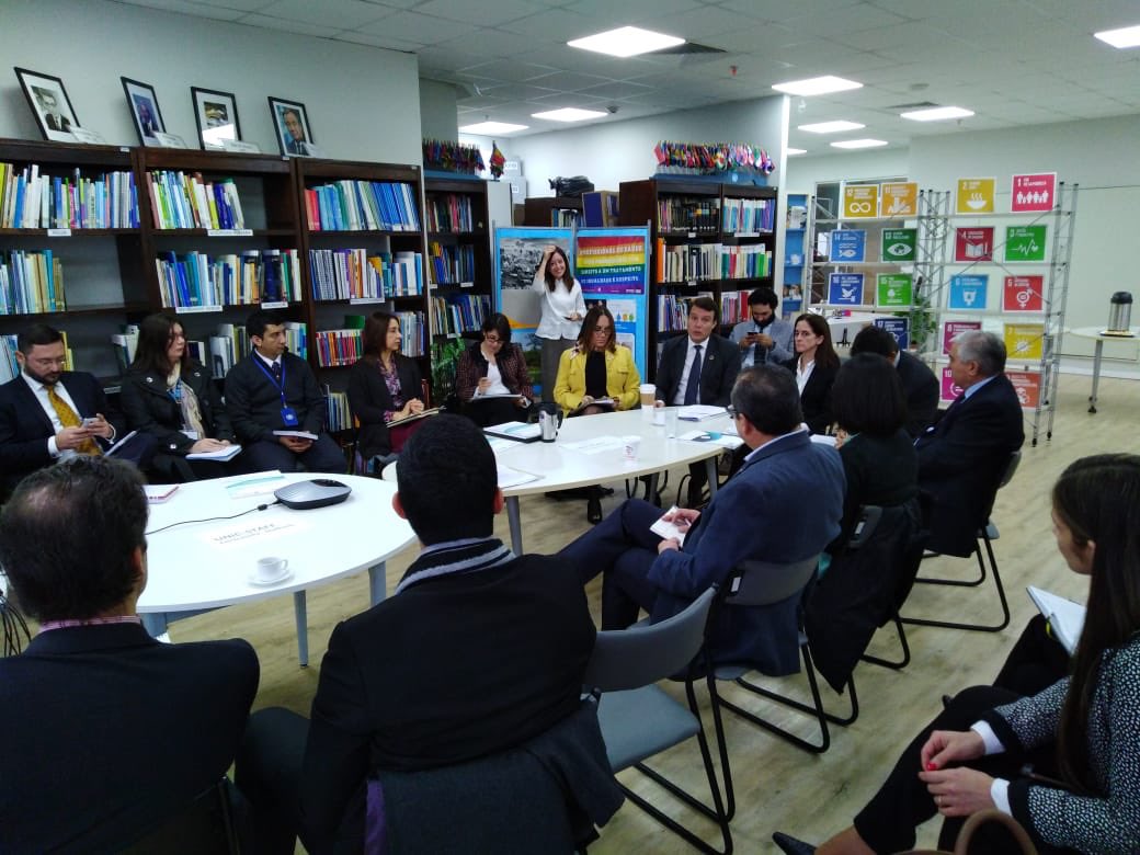 ComisionODSPy's tweet photo. La Comisión ODS Paraguay se reunió en la fecha con el Equipo País de las Naciones Unidas con el fin de explorar las posibilidades de articulación para desarrollar las actividades previstas en la Hoja de Ruta 2018. https://t.co/BQd32ayaOU