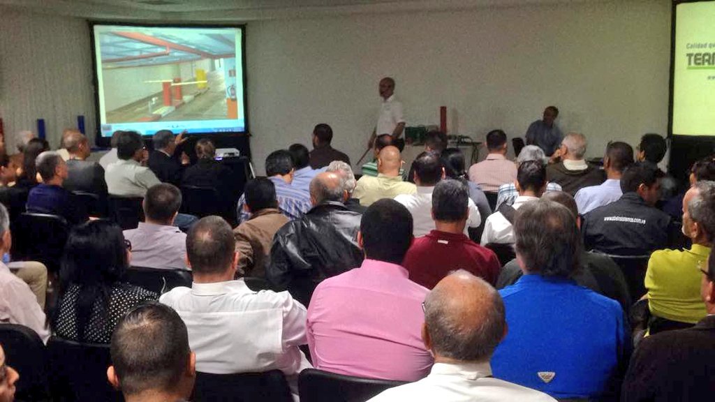 camaraferretera's tweet photo. Las aplicaciones del sistema de tuberias AQUATHERM van desde redes de agua potable, calefacción y sistema de extinción de incendios, hasta aplicaciones industriales #lanzamiento #aquatherm #venezuela #tuberias #sistemas #termofusion https://t.co/lbmswtIVZC
