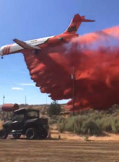 wildfiretoday's tweet photo. Air Tanker 101 drops on the #BoxcarFire near Maupin, Oregon, a week or two ago. Screen shot from the video. https://t.co/8f6D8J41kX https://t.co/1fbr66HLnx