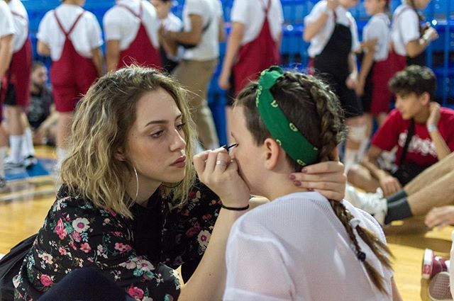Some make-up before shake-up! #dance #competition #teacher &amp; #kids #family #hiphop @_annmari__ instagram.com/p/Bk0HLMLnEJT/