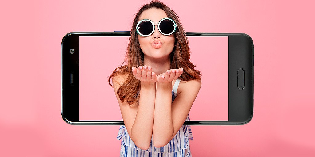 HTCMexico's tweet photo. ¡Tienes 10 segundos para elegir la pose perfecta! ¿Preparados? ¿Listos? #HTCU11life https://t.co/rNcmWKht9T