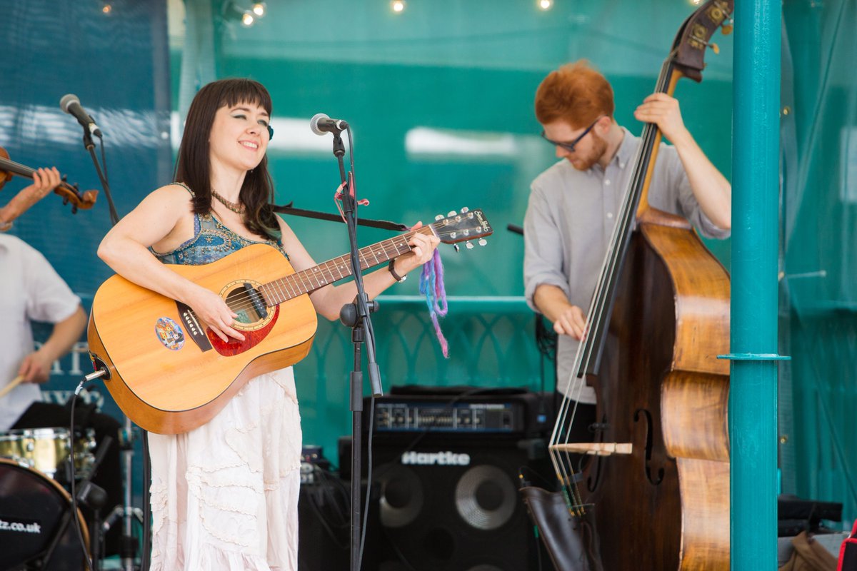 The #Cardiff International food and drink Festival is just 2 days away… but it’s not all food and drink, there will also be a craft market and live #music from the bandstand! For more info visit: visitcardiff.com/event/cardiff-… #Cardiffis #Foodanddrink