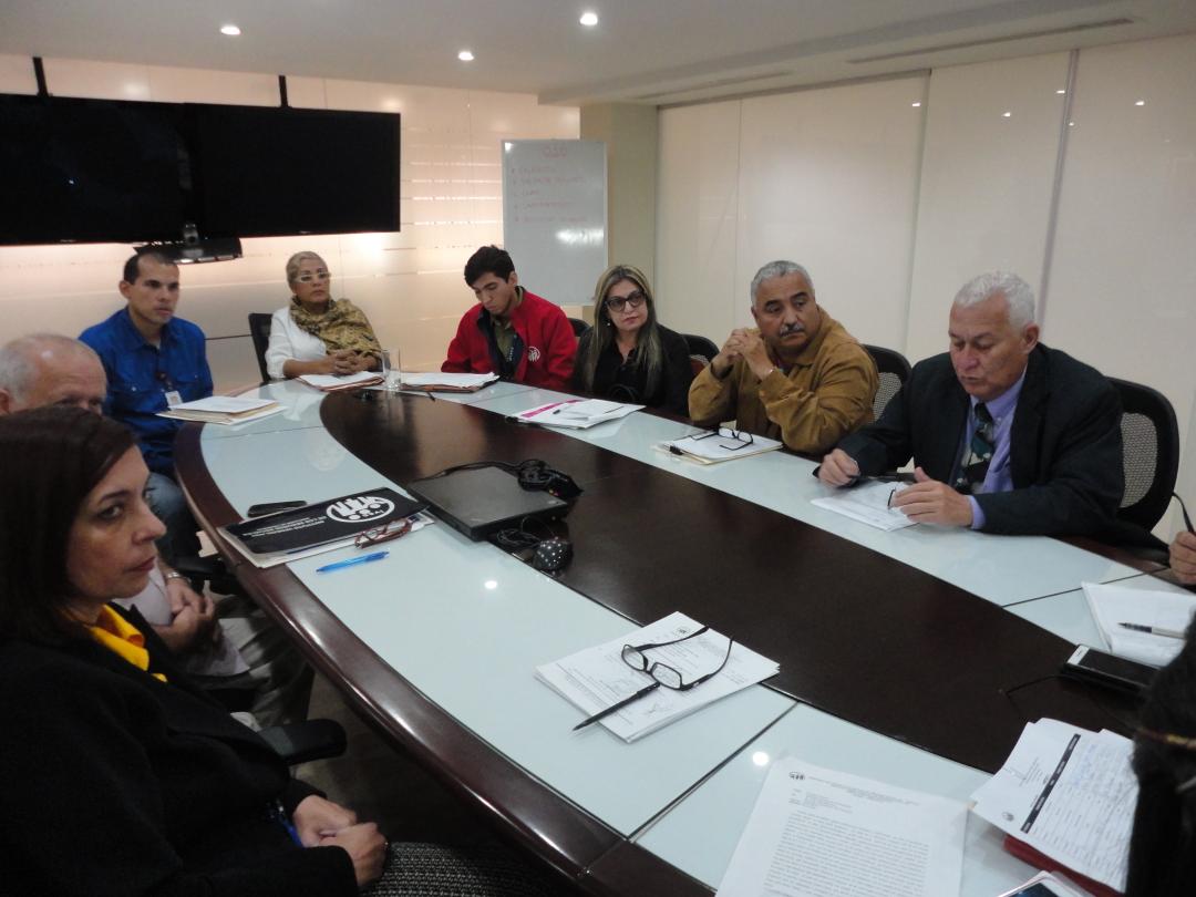 ivssoficial's tweet photo. La presidenta del #IVSS @magallyvina sostuvo reunión con los directivos de los centros hospitalarios y ambulatorios de diversos estados del país para asegurar la dotación de los mismos y dignificar a los trabajadores de la salud. @NicolasMaduro @MPPPSTVe  #UnidadDeLosPatriotas https://t.co/yCxifQcjCC