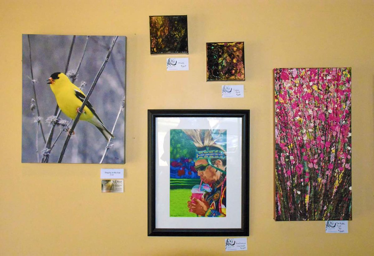 NiaKarmann's tweet photo. I am so blessed to be one of four featured artist at @VineStCellars the whole month of July and August 2018! Please go and check out all of the talented artists featured! https://t.co/hiYJh8LbRz