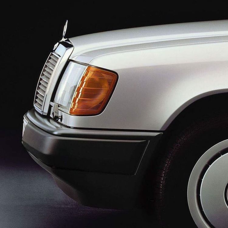 Historic, colorful and rare.
Today's original pics from yesterday's Mercedes-Benz classics, all together on our Instagram. Follow now: fcld.ly/31iywmq

#MBclassic #MBmuseum #instagram