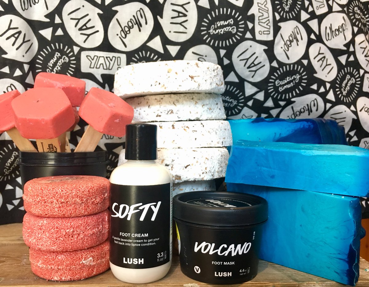 LUSHBrandon's tweet photo. Happy 4th of July!!! #Lushcosmetics #IndependanceDay https://t.co/U8DyaPhhLn
