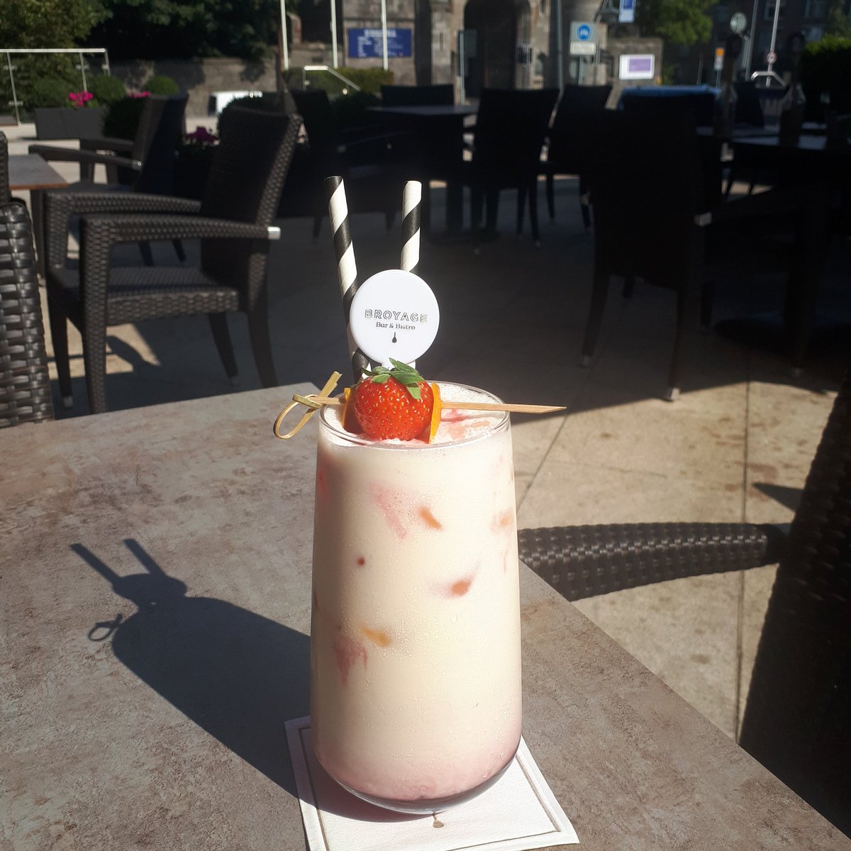 Can we interest you in a Broyage Screwball?? 
A mix of Galliano, Triple Sec, O.J., Grenadine and Cream that combines to make an adults only version of a Raspberry Ripple Ice-cream! #cocktailtime #cocktails #heatwave #humpday #humpdaytreat #raspberryripple