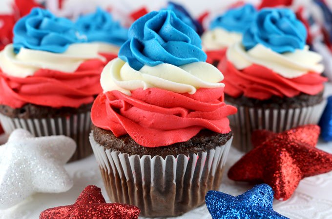 Quietly leaves a plate of cupcakes for <a href="/ResoluteShield/">𝐒𝐓𝐄𝐕𝐄𝐍.</a>.
And a note that says, "Happy birthday, my angel."