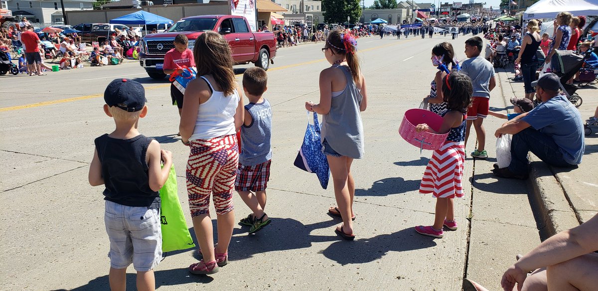 CaptainSwan861's tweet image. Happy 4th of July!! #ParadeFun