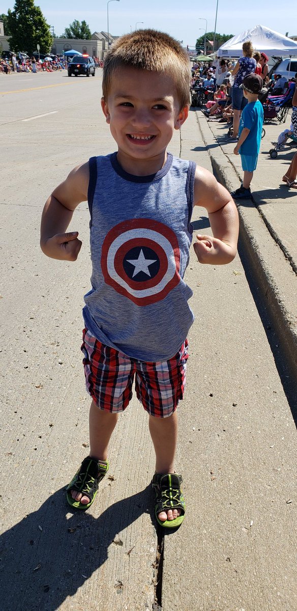 CaptainSwan861's tweet image. Happy 4th of July!! #ParadeFun