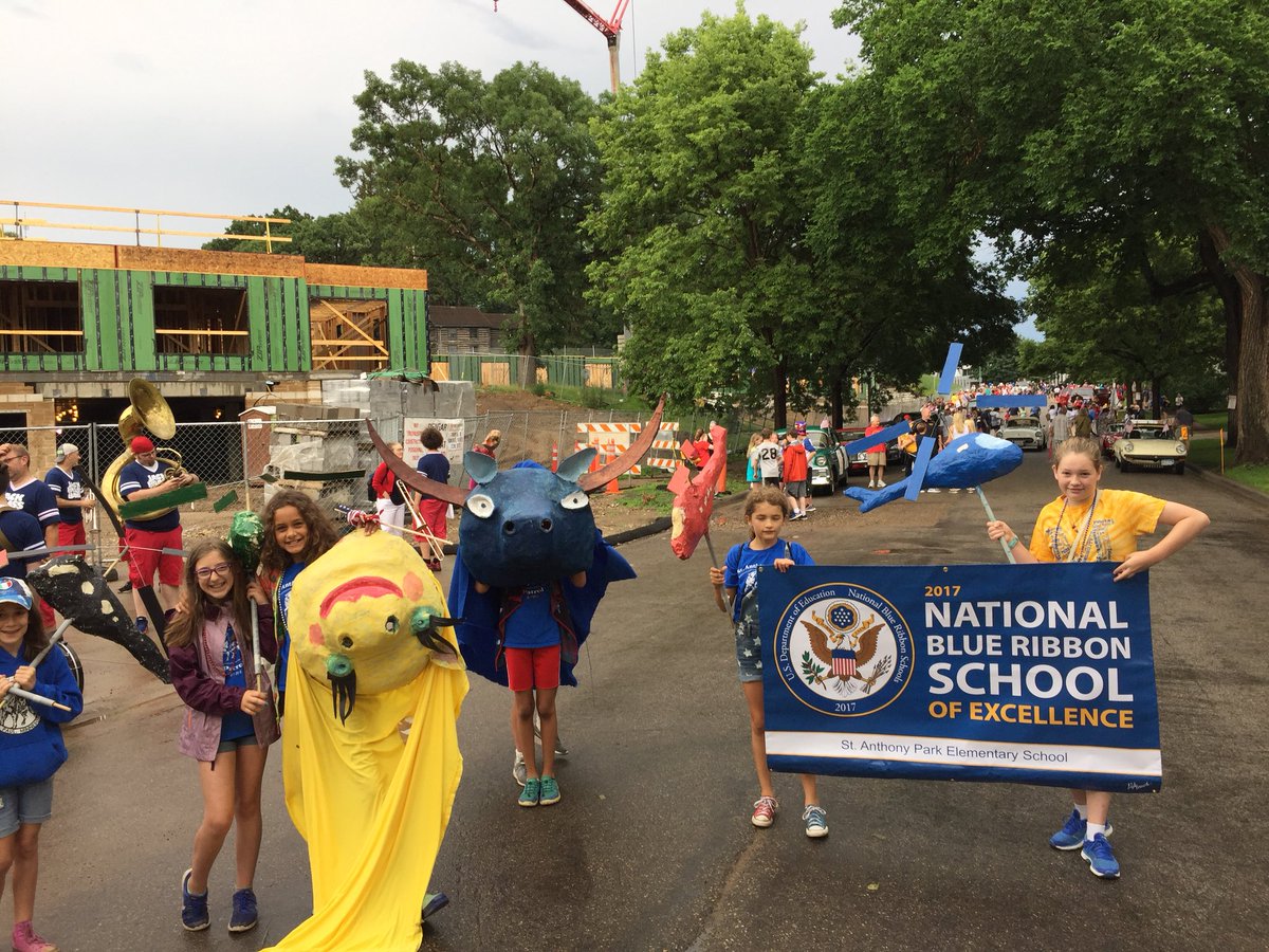 stanthony_spps's tweet photo. Lining up for the 4th In The Park parade. Thanks Ms. Tennison for organizing us. Happy 4th of July everyone! @SPPS_News https://t.co/43yuHorym9