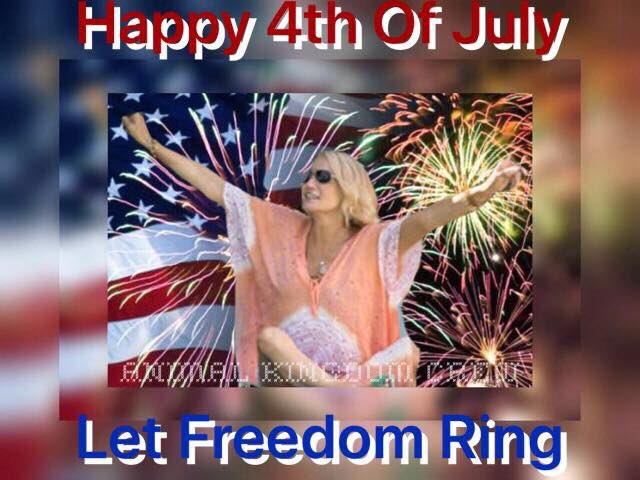 Happy 4th! #AnimalKingdom <a href="/EllenBarkin/">Ellen Barkin</a> <a href="/FinnCole/">Finn Cole</a> <a href="/ShawnHatosy/">Shawn Hatosy</a> <a href="/JakeWeary/">JAKE WEARY</a> <a href="/RobboBen/">Ben Robson</a> <a href="/AamyaKeroles/">Aamya Keroles⭐️️</a> <a href="/carolinaguerram/">Carolina Guerra</a> <a href="/denisleary/">Denis Leary</a> <a href="/christina_ochoa/">Christina Ochoa</a>
