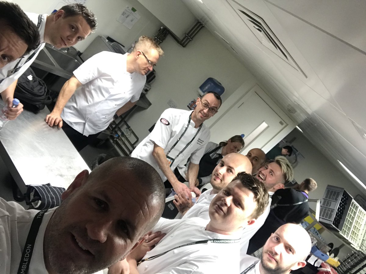 What a great experience today at Wimbledon!!! #Atlast #Greatteam @IanHuman_ <a href="/benh50/">Ben Harman</a> <a href="/RA_Food/">RA FOOD</a>