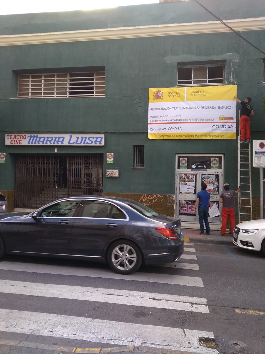 COPEMERIDA's tweet image. ¡Ya es una realidad! 

Comienzan las obras de rehabilitación del Teatro Cine María Luisa de Mérida