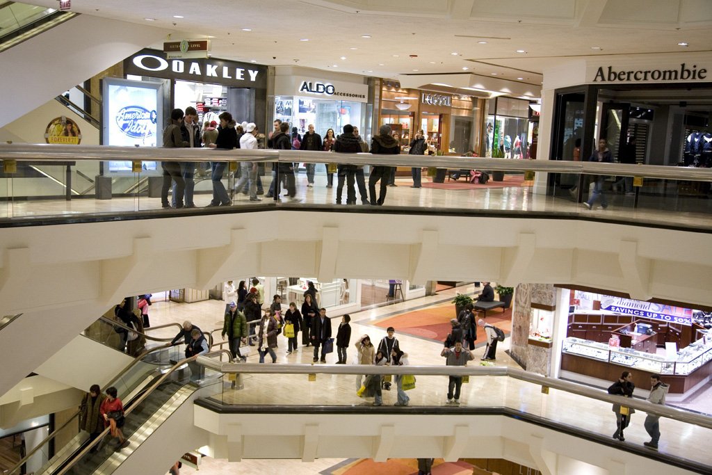 IppoDude's tweet photo. Retail troubles accelerate. Strip malls hit 10.2% vacancy, the highest in 9 years. Indoor malls hit 8.6%, the highest in 5 years. REIS does not expect improvement anytime soon. https://t.co/dluqjReR2a https://t.co/Y9ZD6W4C4i