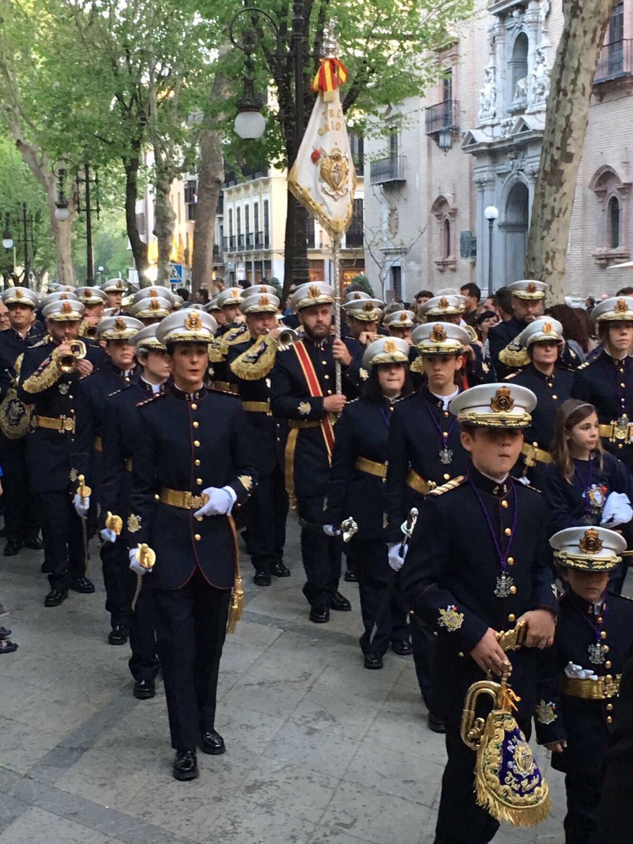 El próximo Jueves Santo tenemos estreno en La Algaba con la Hdad <a href="/veracruzalgaba/">Santa VeraCruz de La Algaba</a>. Tocará por primera vez en nuestro pueblo <a href="/TresCaidasGr/">Tres Caidas Realejo</a> que viene desde Granada. Podéis escuchar un adelanto en este vídeo ⬇️

youtu.be/aGCj1rekDW8

📹 <a href="/danidebaza/">Dani de Baza</a>