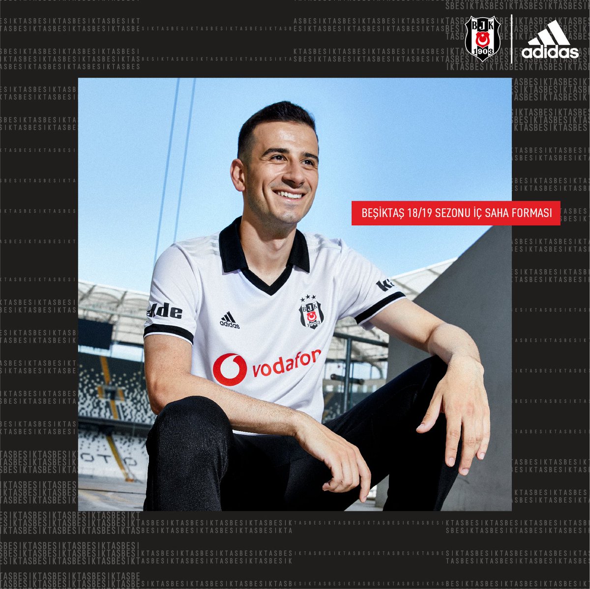 BJKKartalYuvasi's tweet photo. İç saha forması olarak hazırlanan tasarımda, Kulübümüzün beyaz ağırlıklı tarihi forma geleneğinden ilham alındı. Bu hayat bir maçsa, her gün giy formanı, Beşiktaş gibi oyna! #HerGünBeşiktaş #ComeToBeşiktaş #HereToCreate https://t.co/H9KOhmW8PS