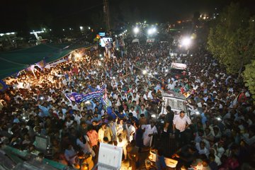 View image on Twitter