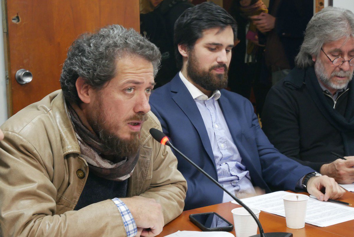 AnccomNoticias's tweet photo. #Hoy en la Comisión de Educación (asesores) de la Honorable Cámara de Diputados de la Nación se trató el proyecto de declaración de interés de Anccom la agencia de noticias de la Carrera de Ciencias de la Comuicación @DiegodeCharras presentó la agencia y fundamentó su relevancia https://t.co/Kn4aB55QmK
