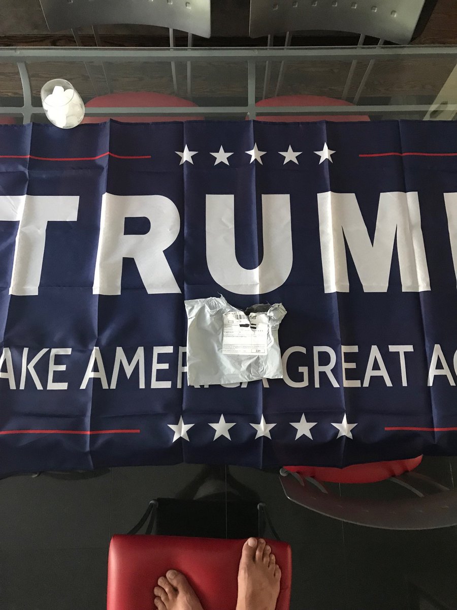 levinsky123's tweet image. ⁦@CNN⁩  too funny!!!!!!  I just had to see for myself!!!  Zoom in on the delivery note!  LOL. I am hysterical!!  Shame shame shame!!!