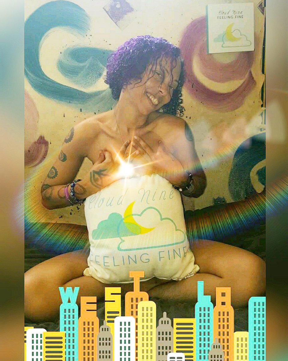 msmastafoxx's tweet image. "I'm A Cloud Above The City, Floating High Cause I'm Always Litty! Cloud Nine...Feeling Fine! My Inner Sun Always Shines! Burning Hot Cause I Am Lava &amp;amp; Mentally To The Moon Flying Above Ya!" #MsMastaFoxx youtube.com/msmastafoxx
#CloudNine #CloudGang #CosmicFam #CosmicQueen #THC