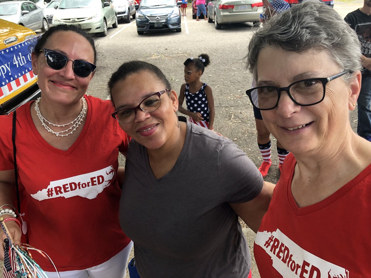 Hickory Grove Parade (HGrove_parade) Twitter