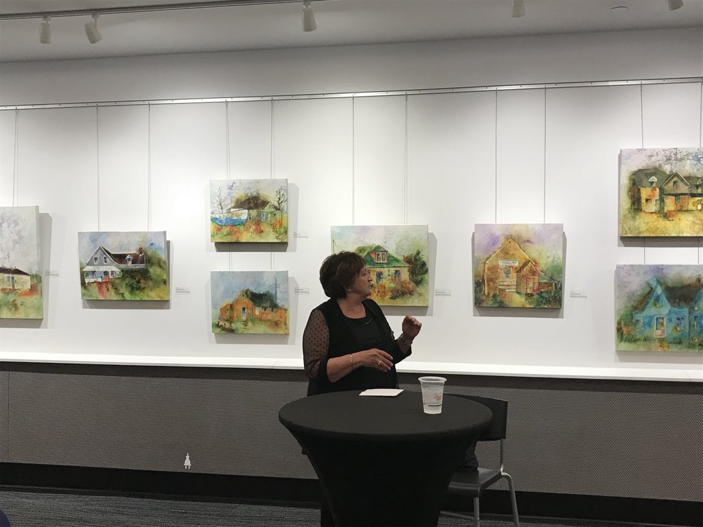 Félicitations à Anna Rail pour cette belle exposition! / Congratulations Anna for capturing so many beautiful buildings and re-imagining them!