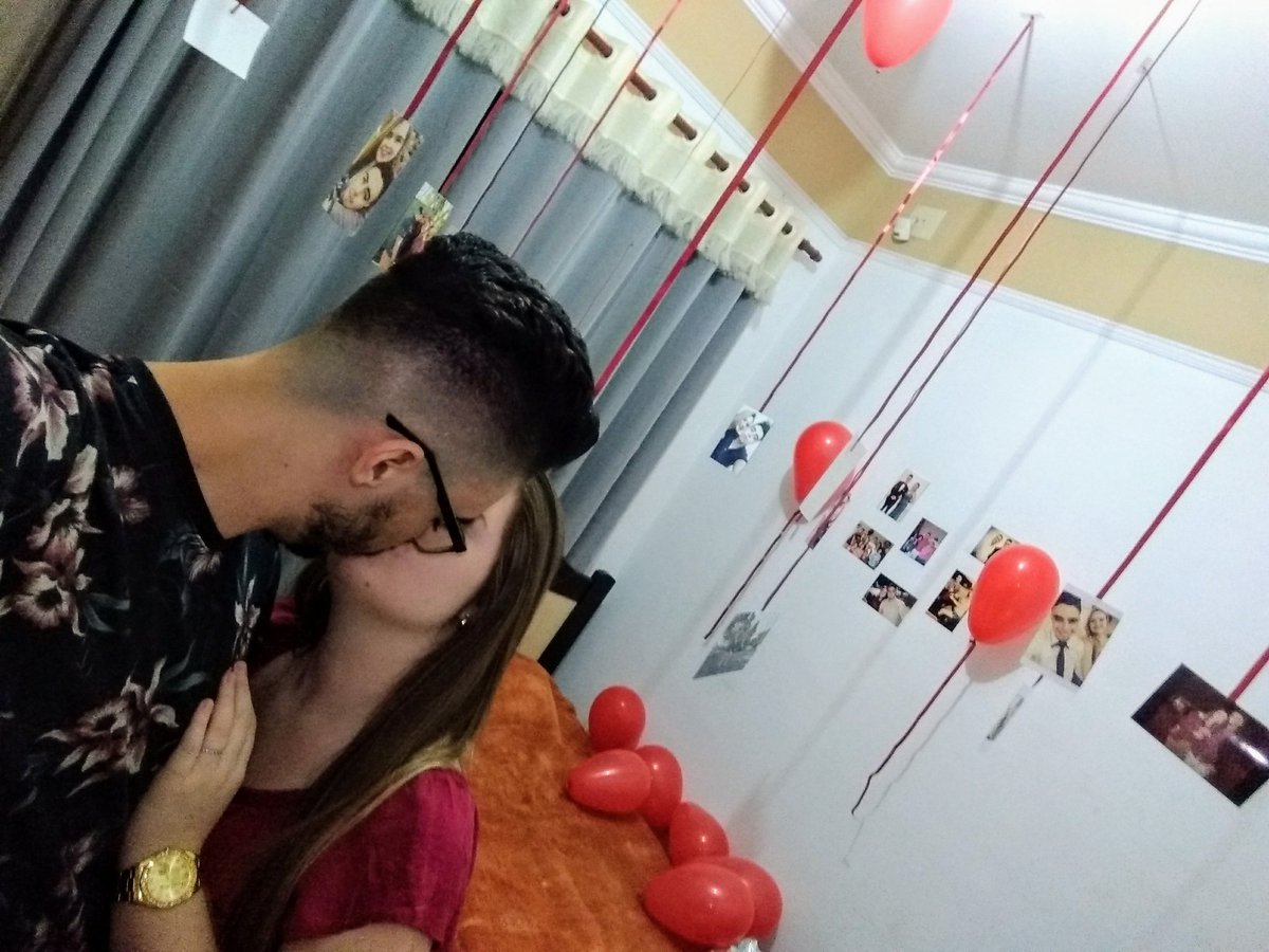 Grodrigues96's tweet photo. Você me faz tão bem!🎶😍
#surpresadomor 
#22years https://t.co/xY1Zd4Z4b5
