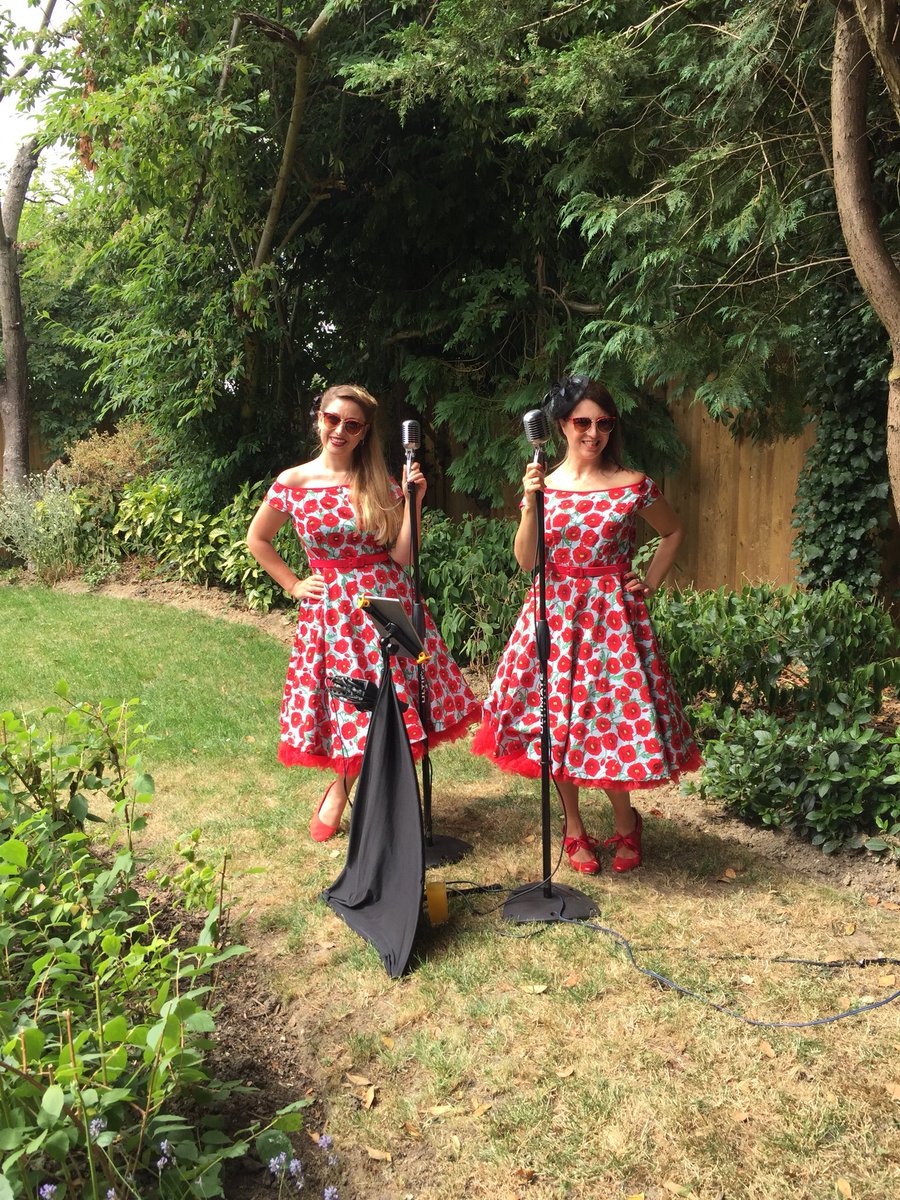 We kicked off our annual summer tour today with a ‘sing song’ in the sunshine! Lovely corporate client and great to see some familiar faces. 

Back on the road for the next one in Bristol tomorrow afternoon!
