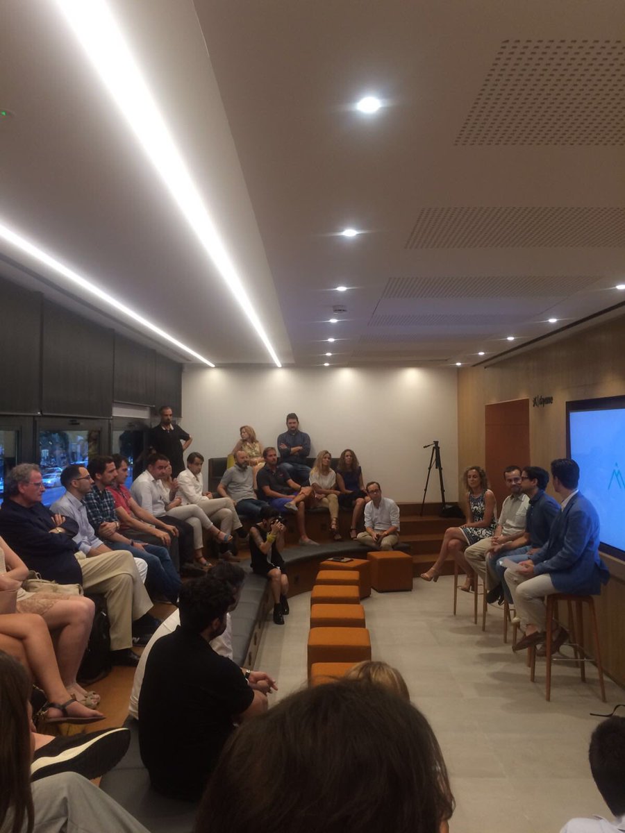 Hoy toca Gin&amp;Law de <a href="/metricson/">metricson</a> 🥂🎉🎊 #afterwork #startups