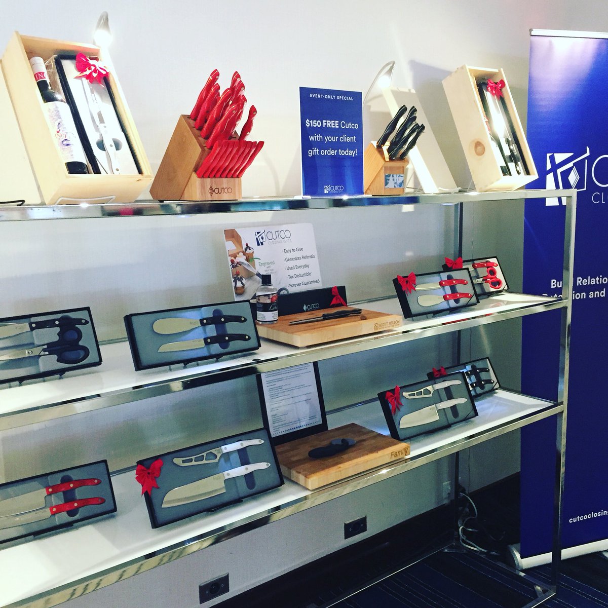 VonnySharpGifts's tweet image. Masters Academy #besttrainingever . Have you come to check out the sharpest gifts on the planet yet? We’d love to see you!😊@GiftWithSally @SibylleStipp #retentiontools #cutcogifts #rrilive