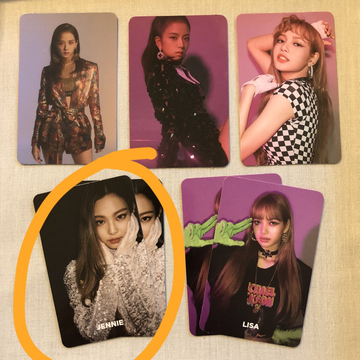 jimindeongie's tweet photo. WANT TO TRADE (WTT)
have: lisa black ver
want: jennie selfie black ver
dom: indonesia (semarang)
ww: no

@BPtradeINA @BPINA_HELP @BlinksTrading @BLACKPINKtrade @BPTrade_INA #BLACKPINK_SQUAREUP https://t.co/pU2PUqleSx