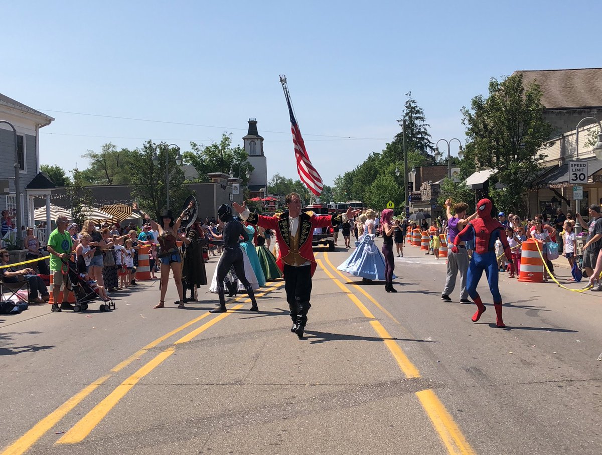 Happy Fourth of July 🇺🇸💥 We hope you have “The Greatest” day! 
•
•
•
#FairytaleEntertainment #FairytaleYourParty #TheMagicBeginsWithUs #FourthofJuly #ClarkstonParade #GreatestShowman #FourthofJulyParade #ClarkstonMichigan