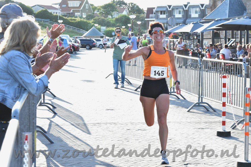 zoutelandefoto's tweet photo. Foto's van de #Stratenloop #Zoutelande 2018 staan op m'n website, kijk op: https://t.co/dLJCvF3PMD https://t.co/4XRsRQGIfl