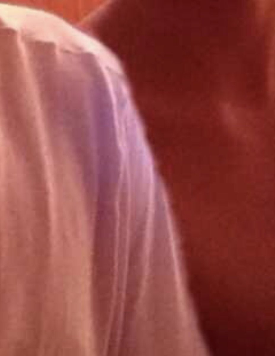 dimkept's tweet image. 5 лет назад возомнил себя мастером фотографического шопа и пиздел всем, что у меня есть брат-близнец. и ведь верили.