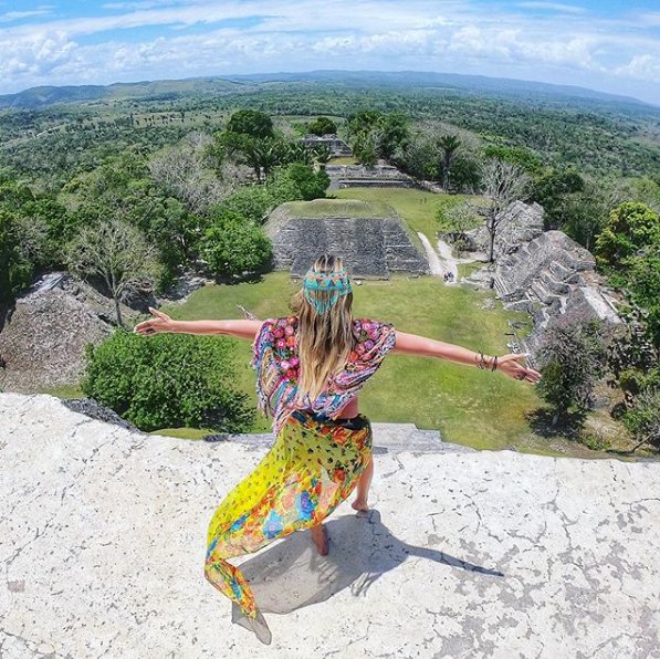 Your daily dose of epic scenery....📍Xunantunich #ACuriousPlace (via IG | 📸mylifesatravelmovie)