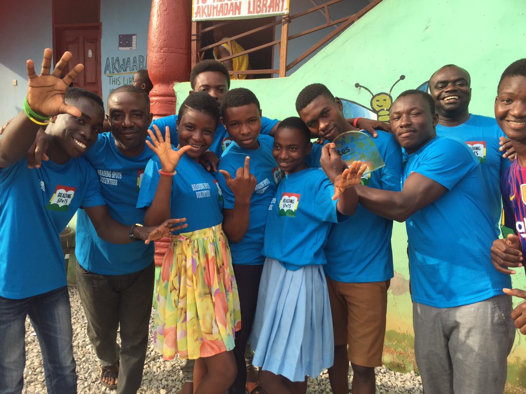 eduspots's tweet photo. Took the @tes award to Akumadan today (rural village in the Ashanti region of Ghana), to one of the amazing volunteer teams that makes the project possible on a daily basis! They were very excited and proud in equal measure. #tesawards10 #volunteers #everydayheroes https://t.co/ujqwbhMhHQ